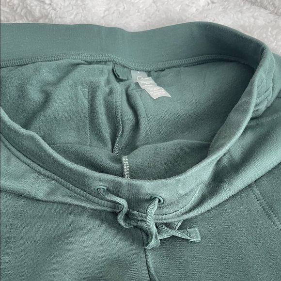Lou & Grey Sweatpants Pine Green - Picture 3 of 7